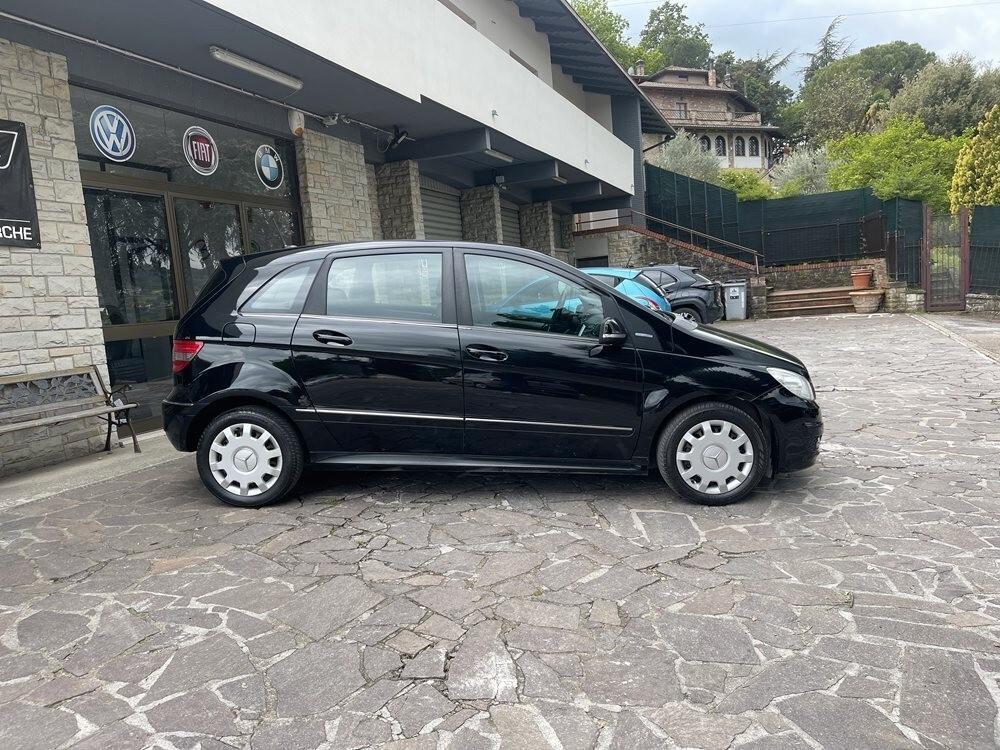 Mercedes-benz B 180 NGT BlueEFFICIENCY Chrome NEO PATENTATI