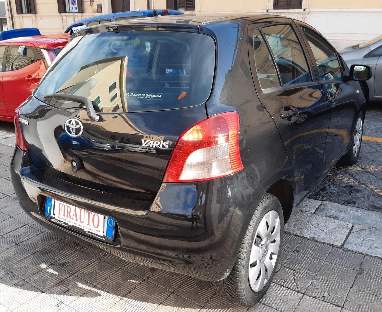 Toyota Yaris 1.3 5 porte Sol