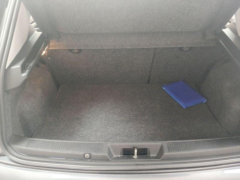 FIAT Grande Punto Punto 5p 1.4 natural power Actual 77cv