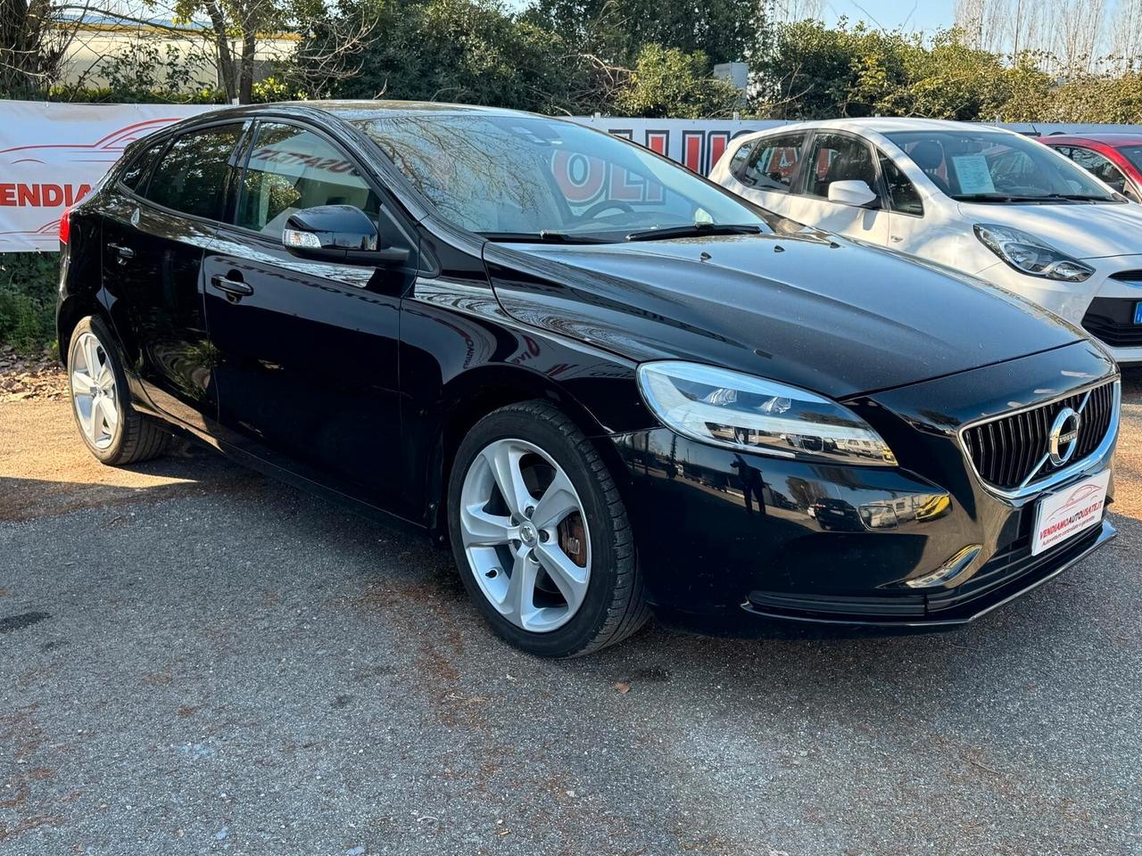 Volvo V40 D2 Geartronic Business