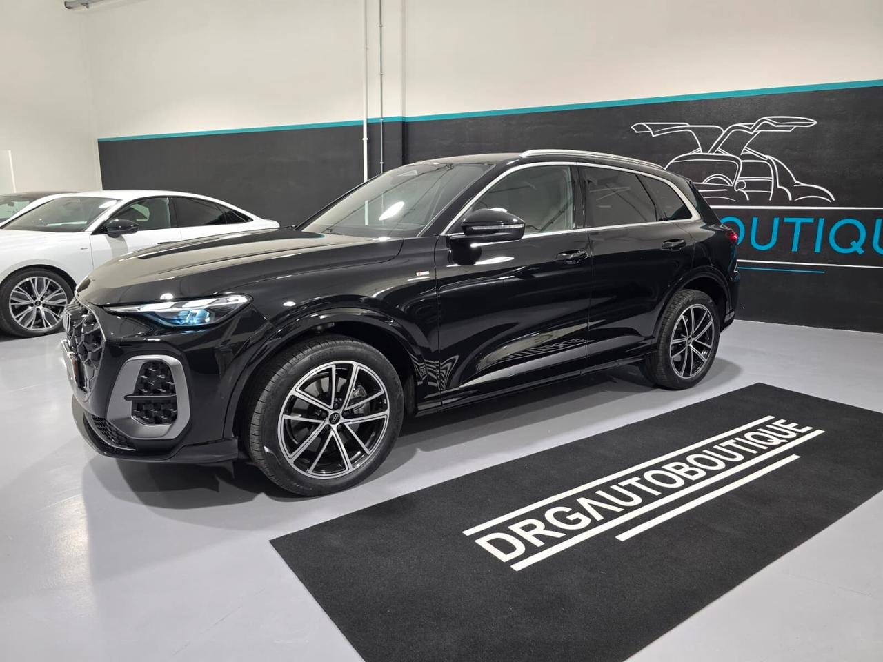 NEW Audi Q5 40 TDI quattro S tronic S line IVA ESP - NEW MODEL