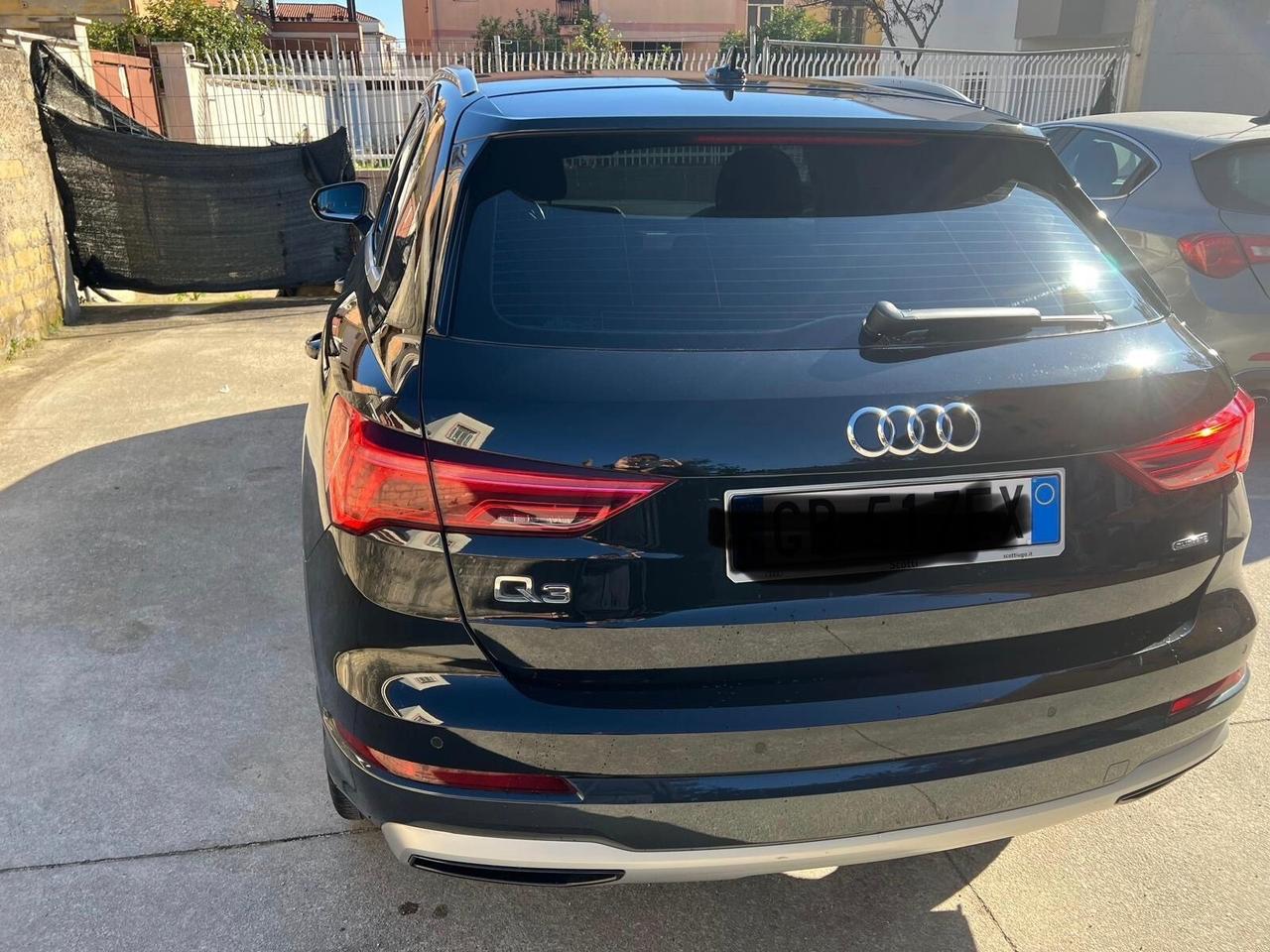 Audi Q3 40 TDI quattro S tronic Business Advanced