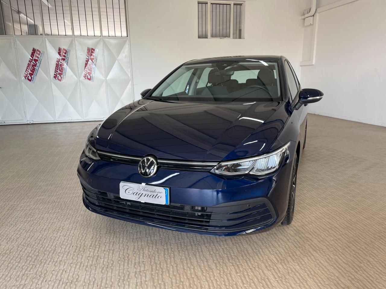 Volkswagen Golf 1.0 eTSI EVO DSG Life Cerchi17 Luci ambient