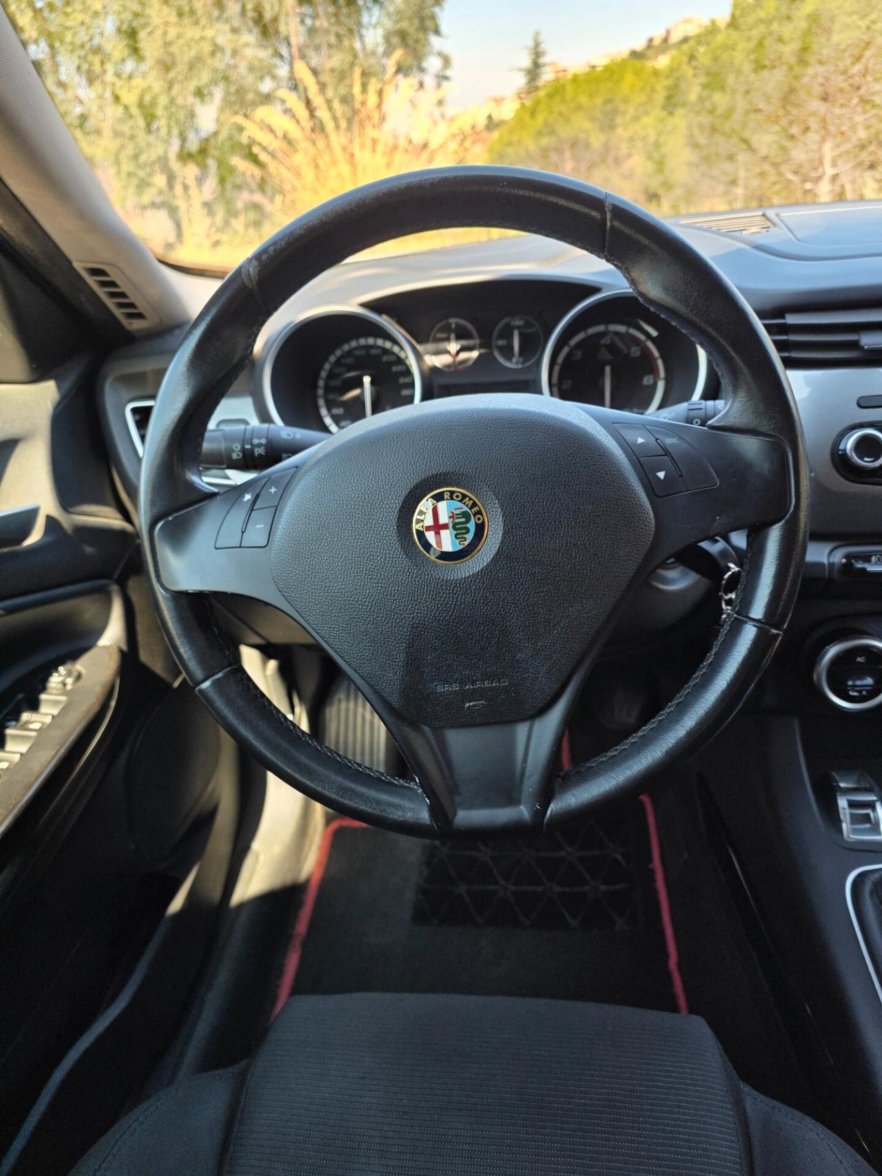 Alfa Romeo Giulietta 1.6 JTDm-2 105 CV Distinctive