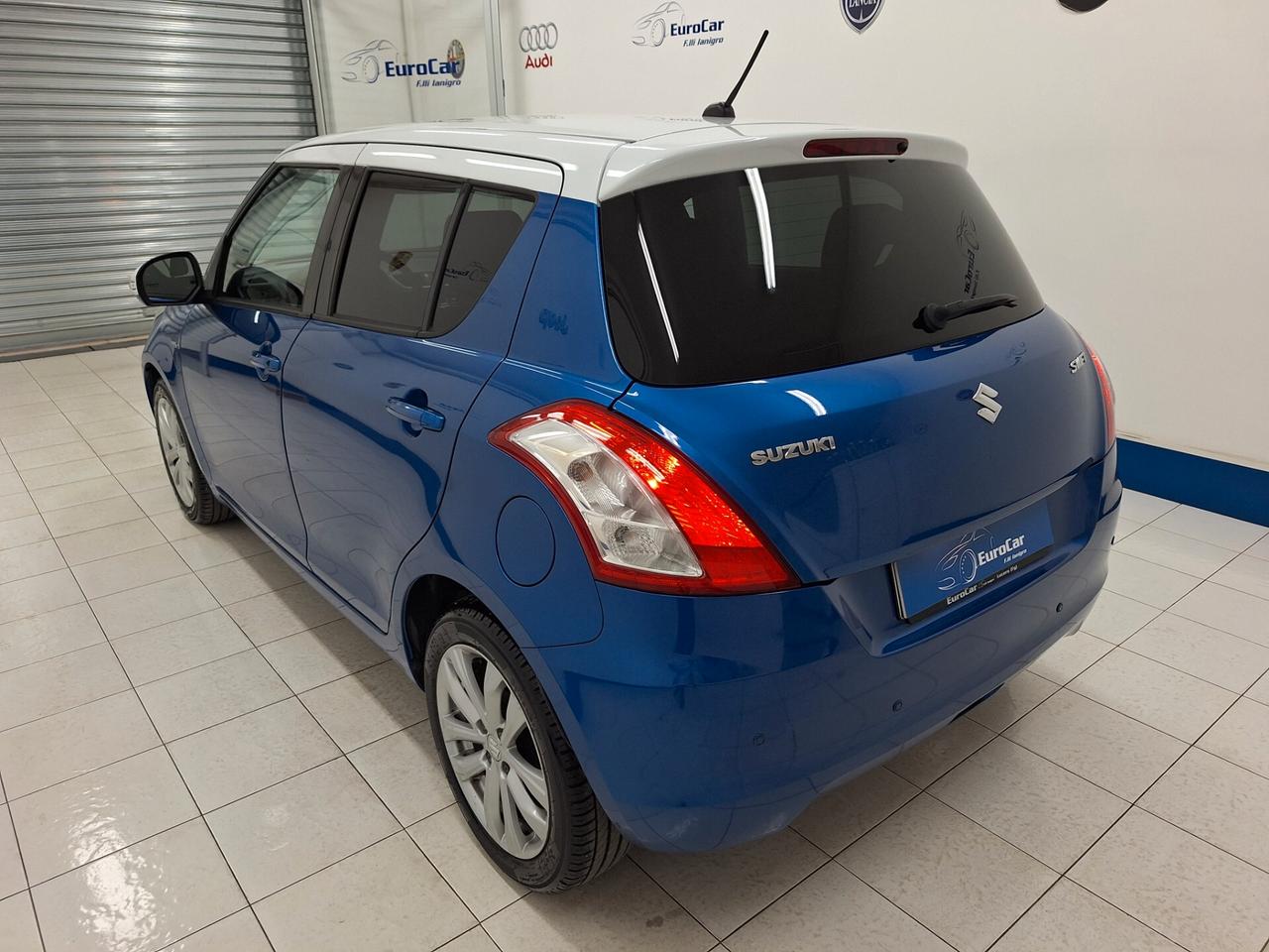 Suzuki Swift 1.3 DDiS 75cv B-Top Bi-Color