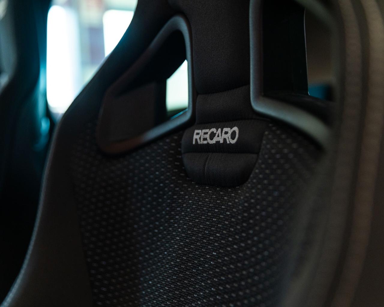 Renault Clio F1 R27 Team – Edizione Limitata