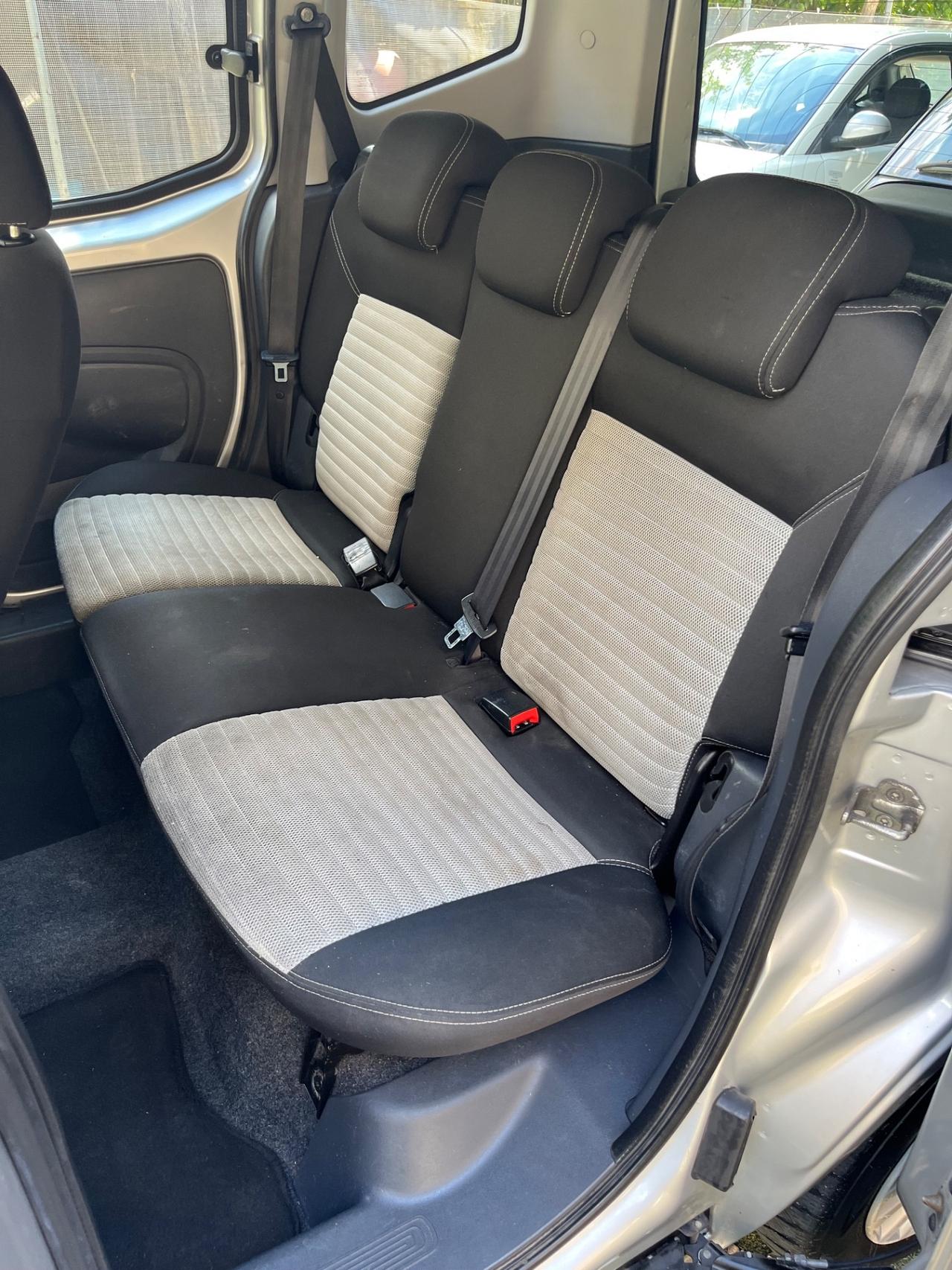 FIAT QUBO CON I POSTI A METANO FULL OPTIONAL