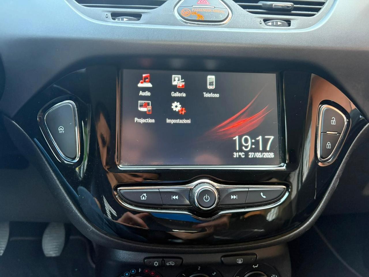 Opel Corsa 1.2 5 porte