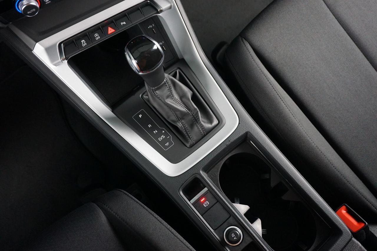 Audi Q3 35 TDI S tronic Business