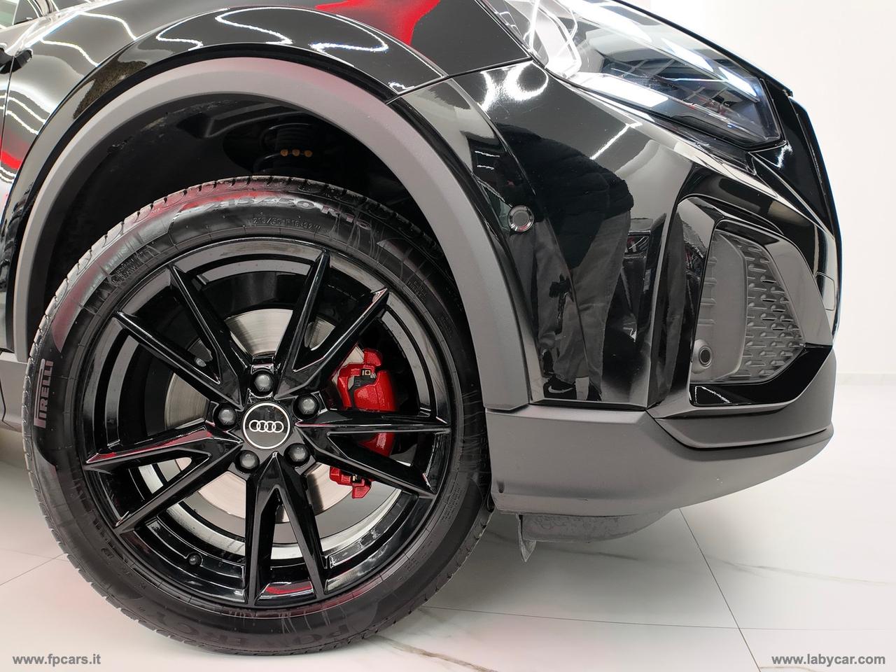 AUDI Q2 35 TDI quattro S tr. Identity Black