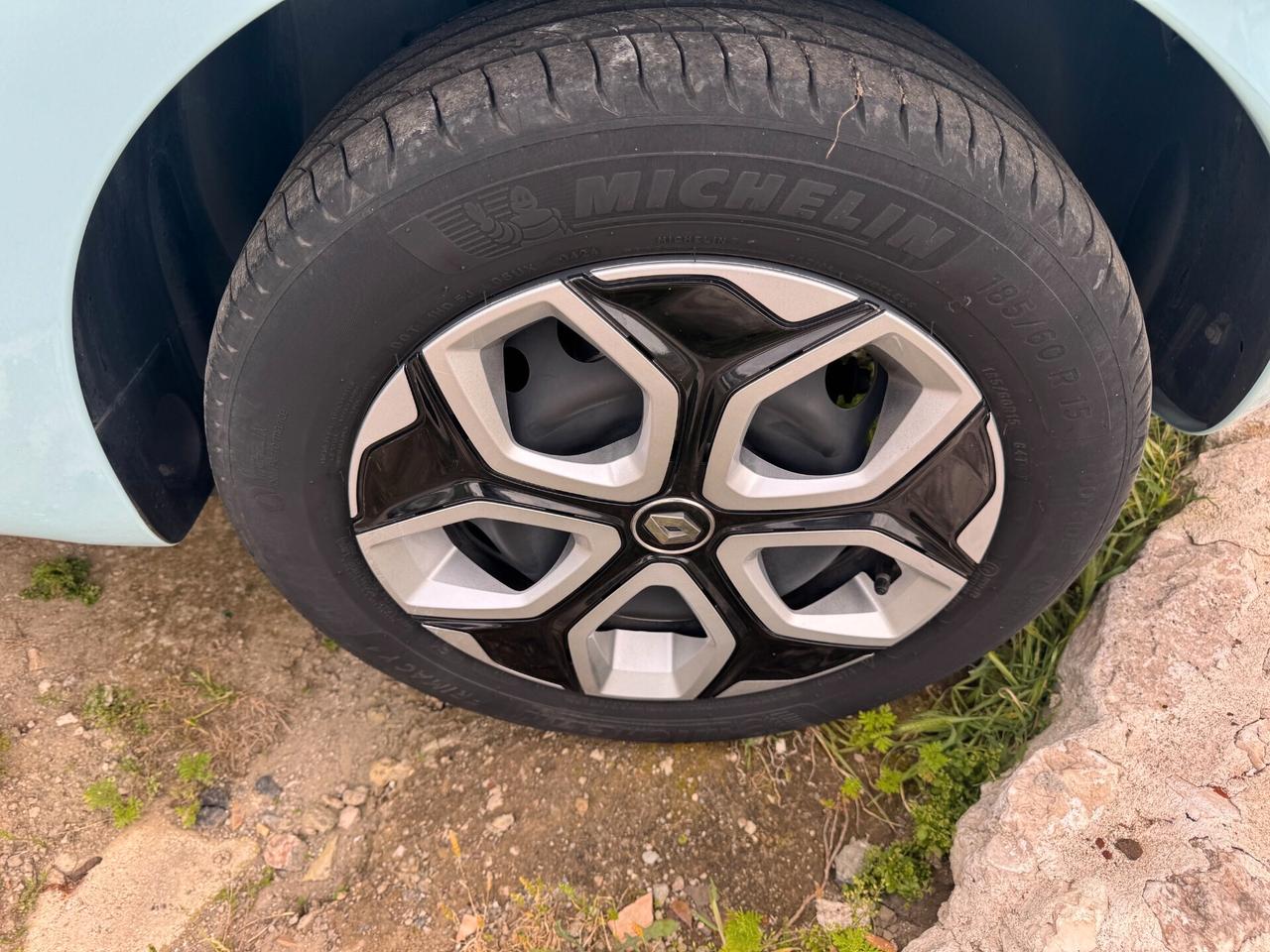 Renault Twingo 1.0cc SCe 65cv Equilibre