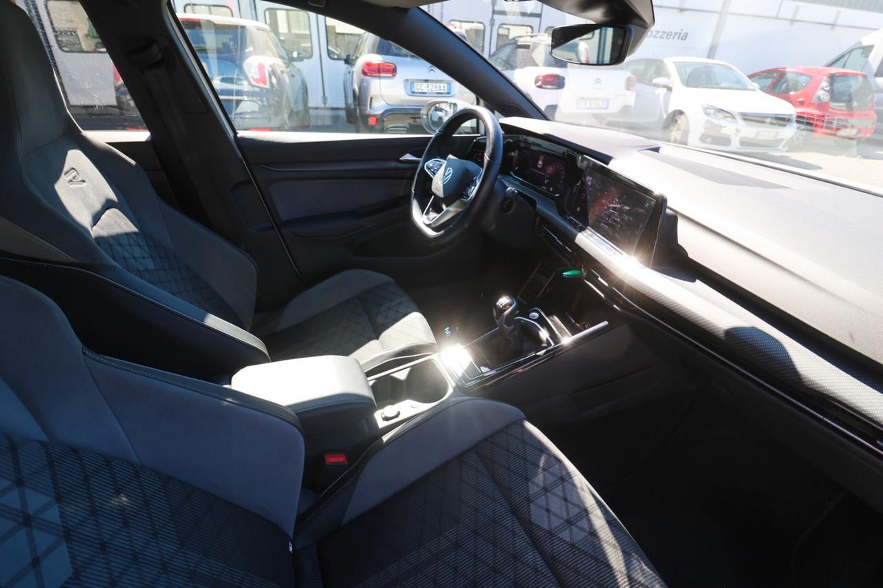 Volkswagen Golf 1.5 TSI 150 CV EVO ACT R-Line
