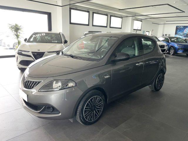 LANCIA Ypsilon 1.0 Hybrid Silver Plus