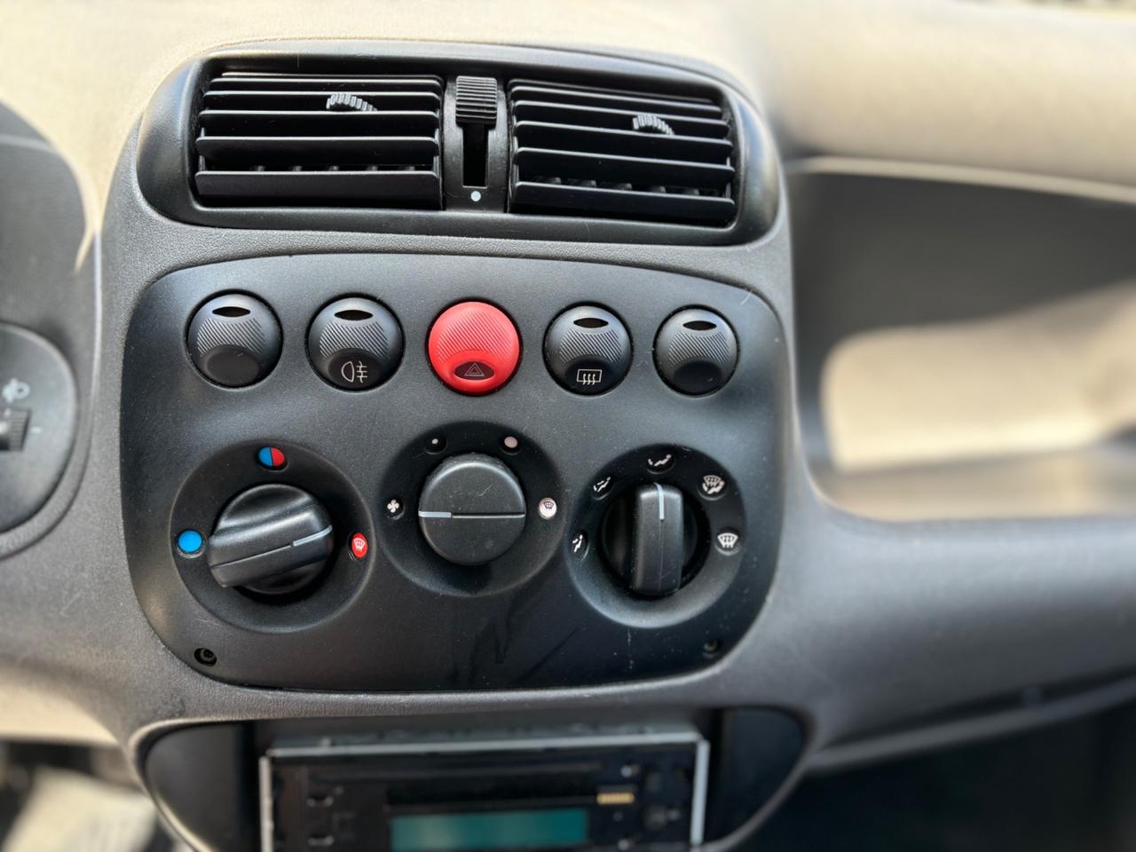 FIAT 600 1.1 BENZINA BASE PRONTA CONSEGNA