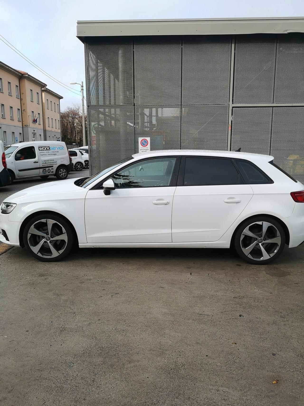 Audi A3 SPB 35 TFSI COD Business - 2018