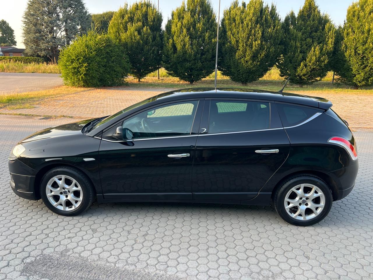 Lancia Delta 1.6 MJT DPF Argento
