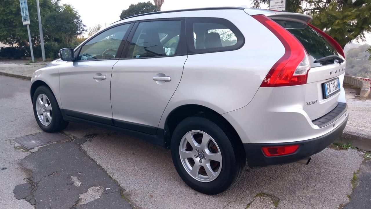 Volvo XC60 D3 2.0 - 2012