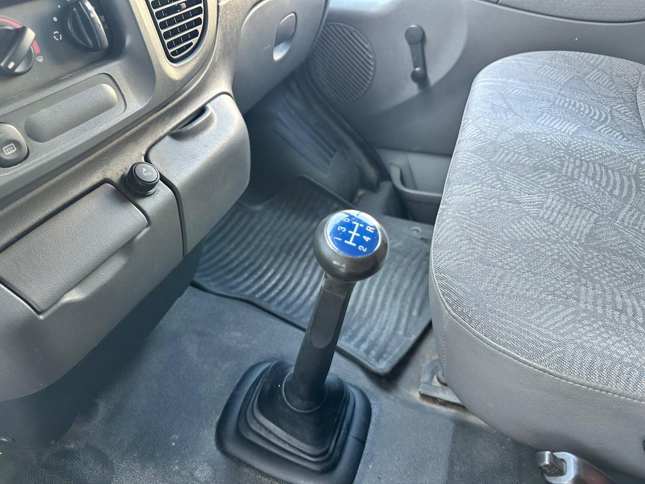 Ford Transit 9 posti t300 2.0 TD/100 74kw 101cv neopatentati