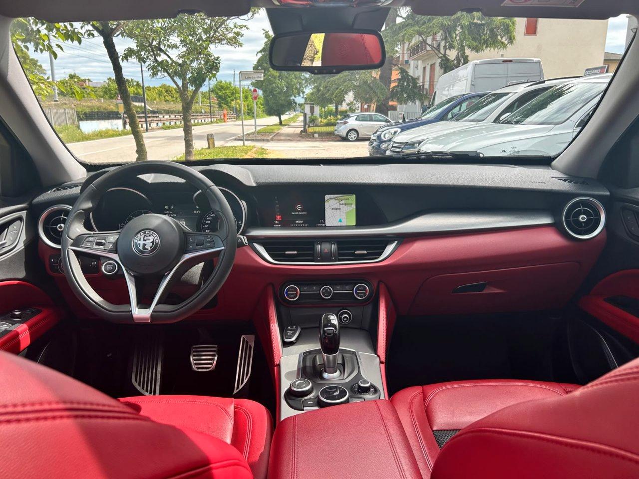 Alfa Romeo Stelvio 2.2 t B-Tech Q4 210cv auto