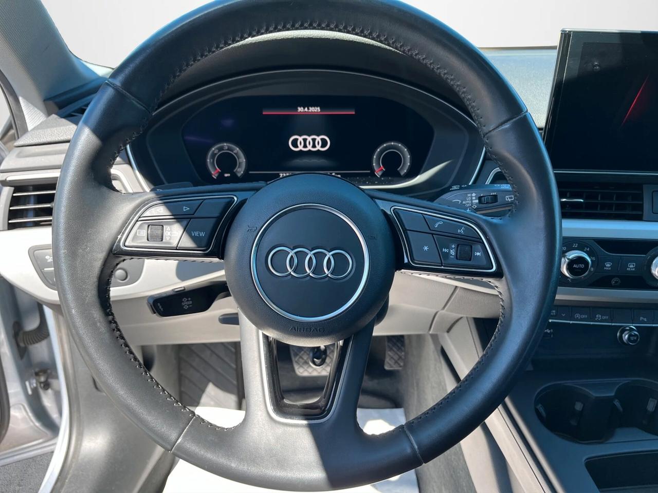 Audi A4 Avant 30 TDI/136 CV S tronic Business