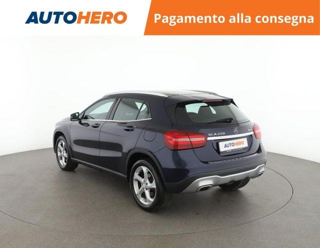 MERCEDES-BENZ GLA 220 Automatic 4Matic Sport