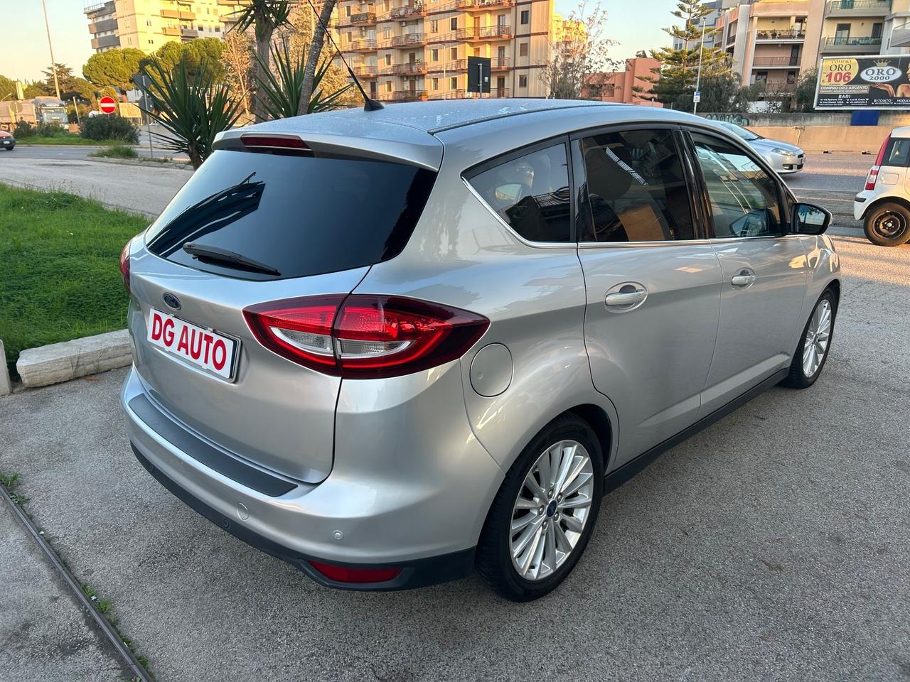 Ford C-Max 1.5 TDCi 120 cv Titanium 2015 navig