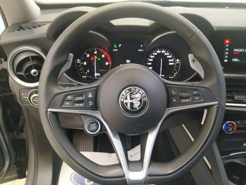 Alfa Romeo Stelvio 2.2 t Business Q4 190cv auto my19