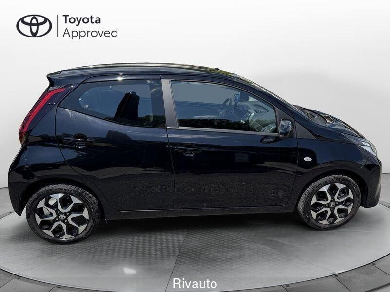 Toyota Aygo Connect 1.0 VVT-i 72 CV 5 porte x-fun