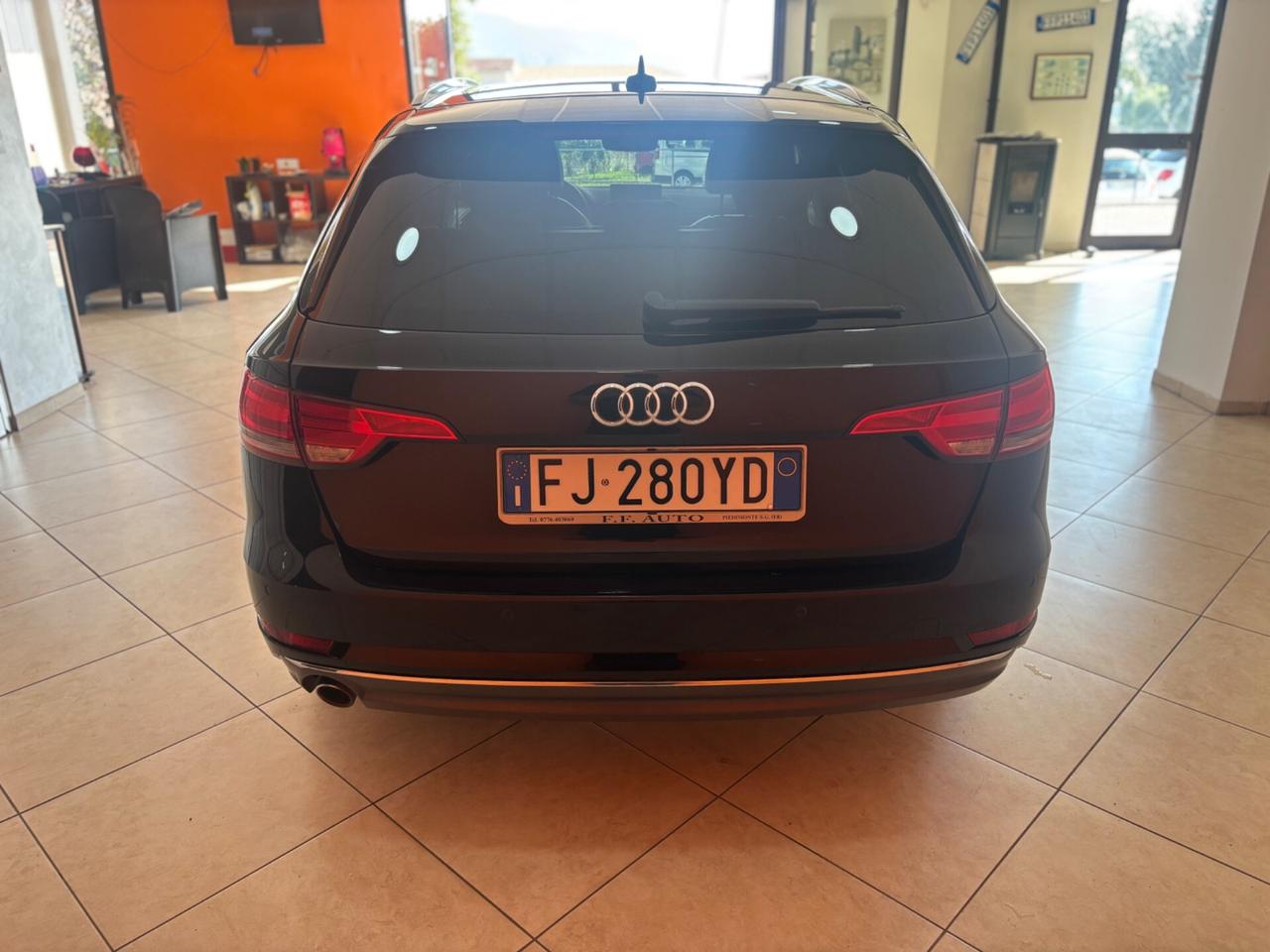 Audi A4 Avant 2.0 TDI 150 CV s-line permute e finanziamenti