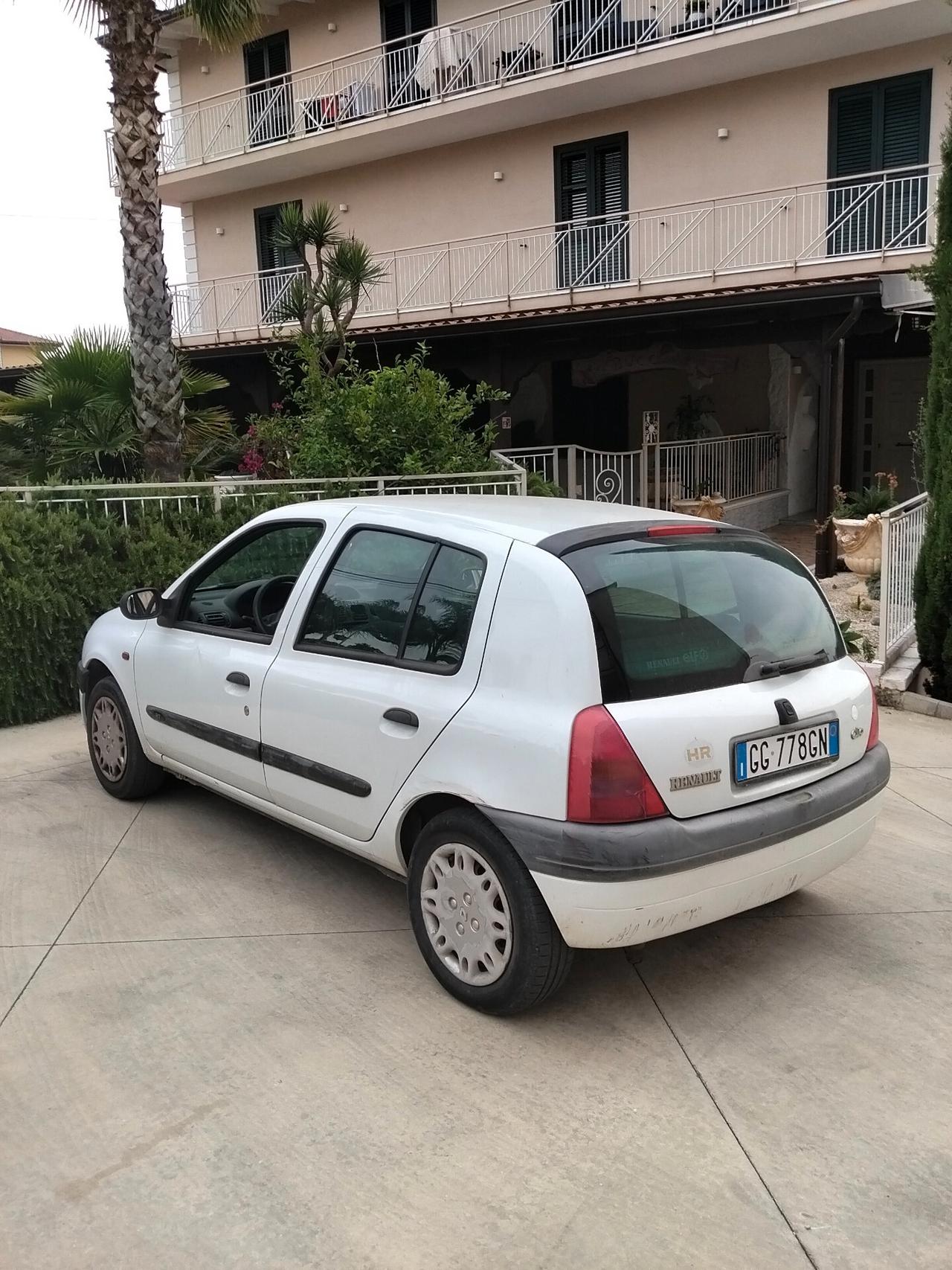 Renault Clio 1.2 cat 5 porte RT