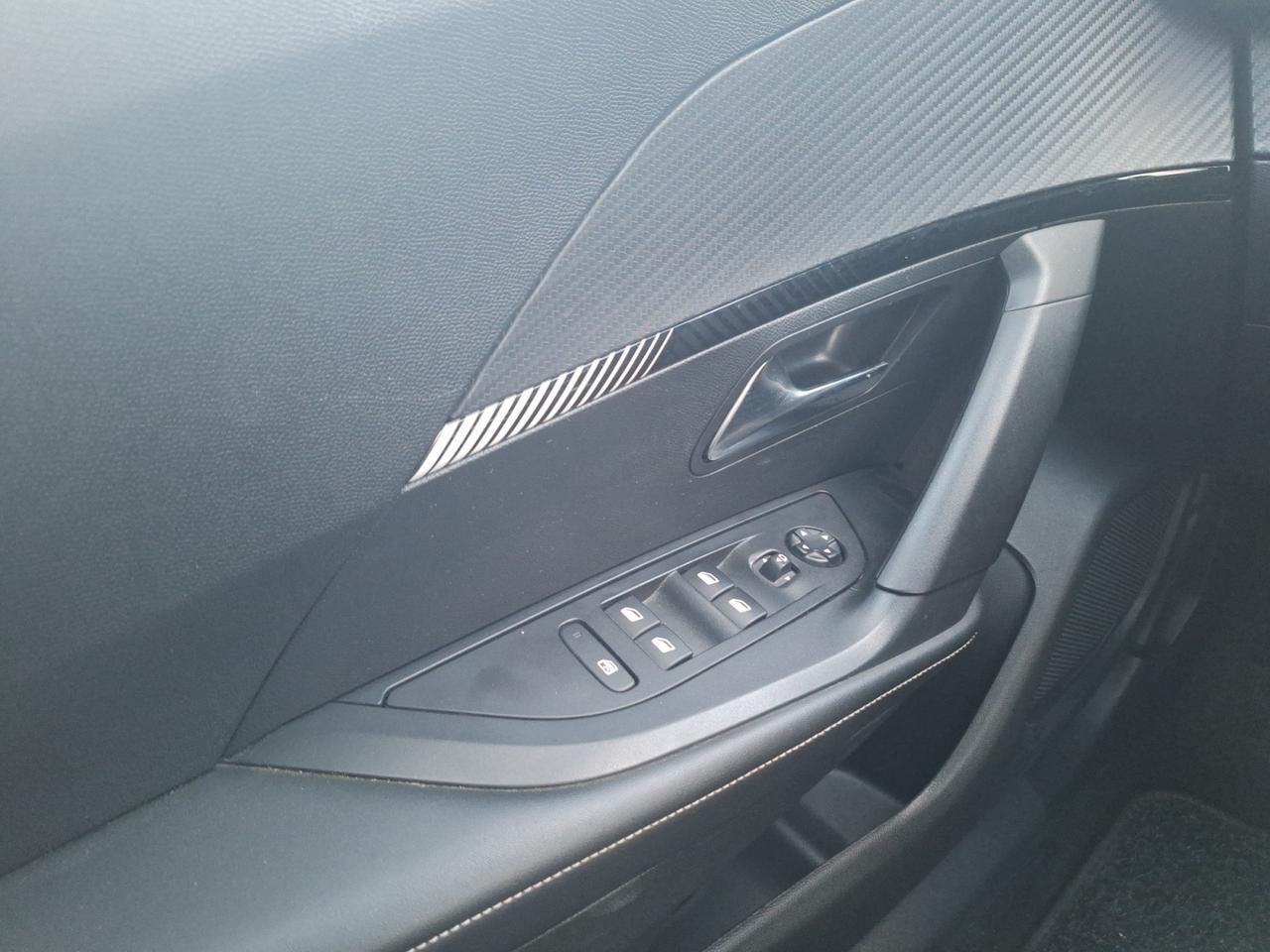 PEUGEOT 2008 2ª serie - 2008 PureTech 100 S&S Allure
