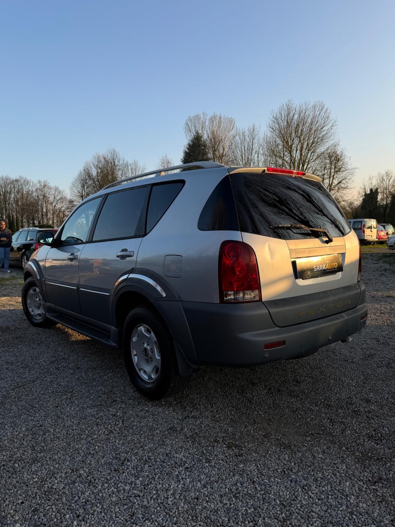 Ssangyong REXTON II 2.7 XDi TOD Premium 2