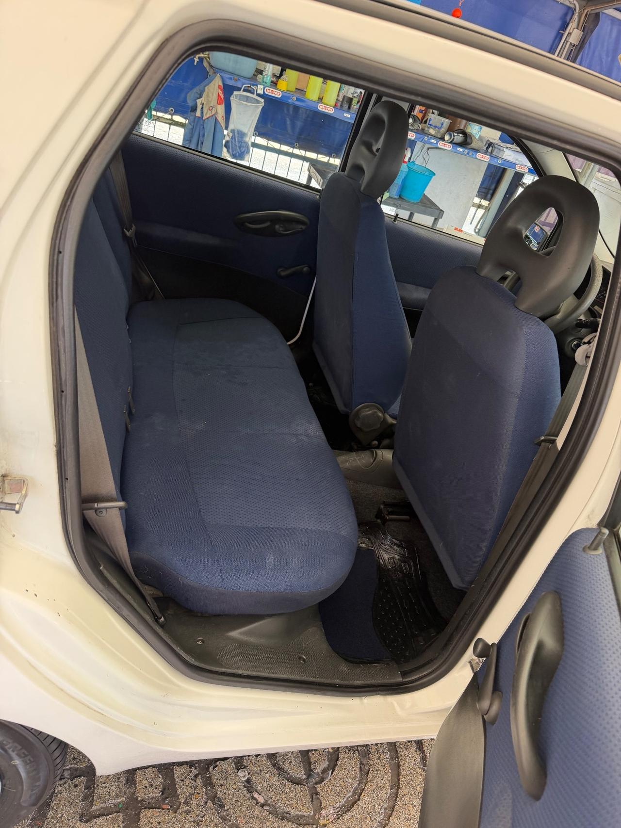 Fiat Punto 1.2 5 porte Active Natural Power