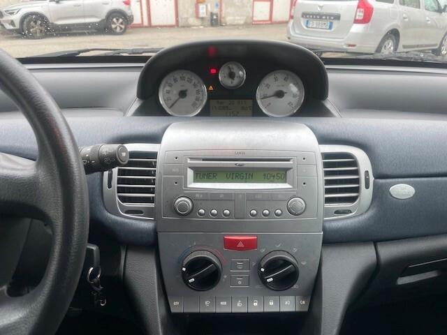Lancia Ypsilon 1.2 Argento Distribuzione OK!!!!!