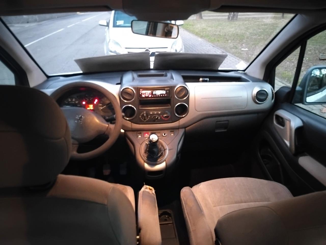 Peugeot Partner Tepee 1.6 HDi 90CV Outdoor 5 POSTI FURGONATO X NEO PATENTATI