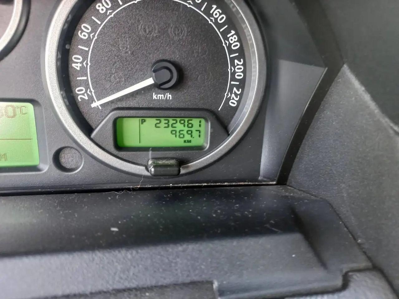 Land Rover Discovery 3 2.7 TDV6 HSE