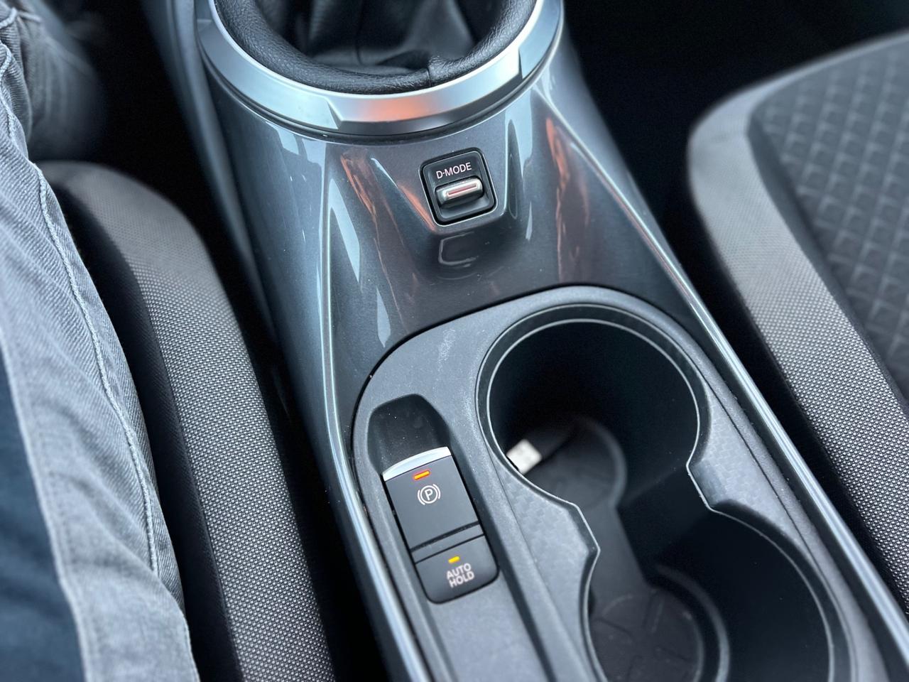 Nissan Juke 1.0 DIG-T 114 CV N-Connecta