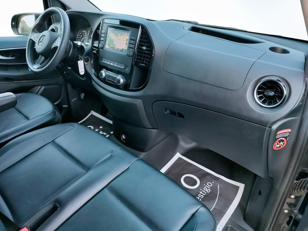 Mercedes-Benz Vito III 116 - vito 116 cdi long tourer pro auto my20