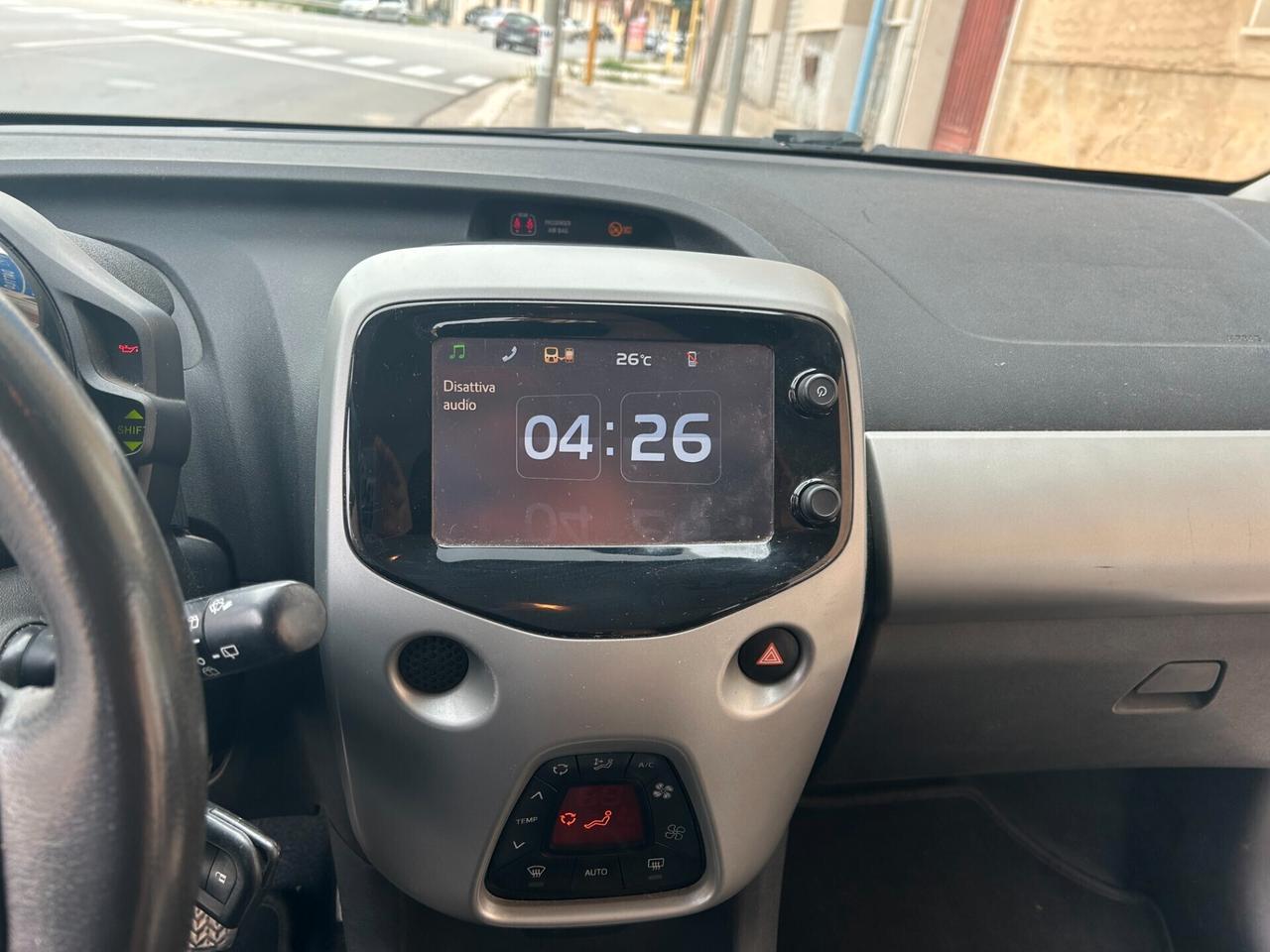 Toyota Aygo 1.0 VVT-i 69 CV 5 porte x-clusiv