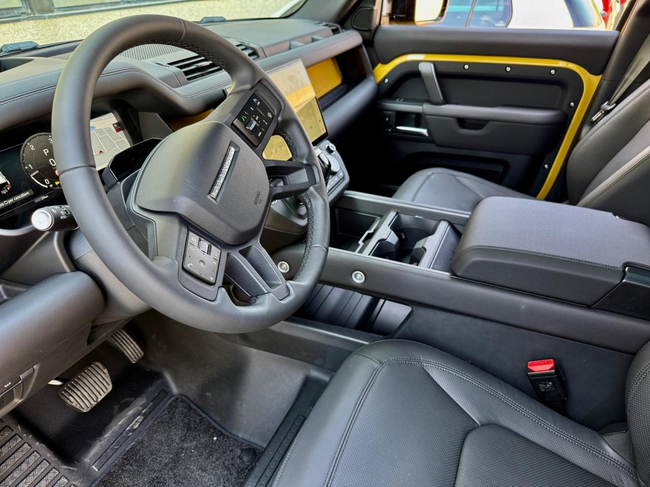 Land Rover Defender TROPHY EDITION