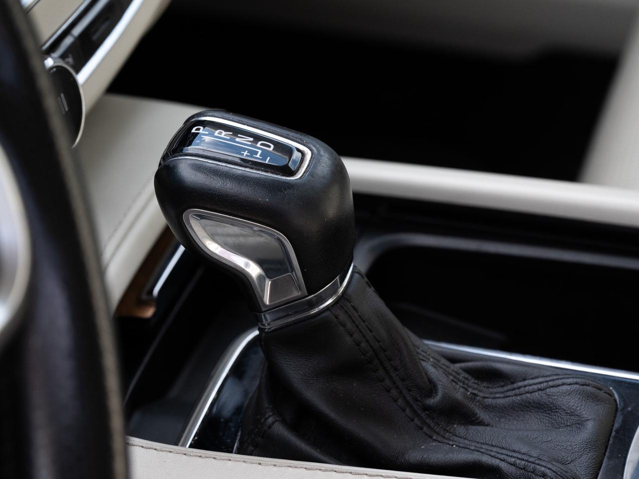 Volvo V90 D4 AWD Geartronic Inscription