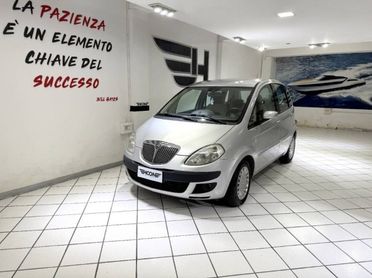 Lancia Musa 1.4 16v Platino Plus