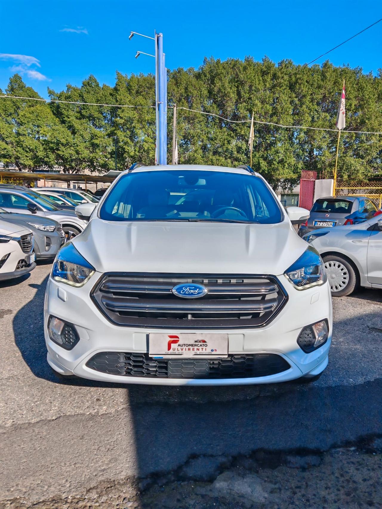 Ford Kuga 1.5 TDCI 120 CV S&S 2WD Powershift ST-Line