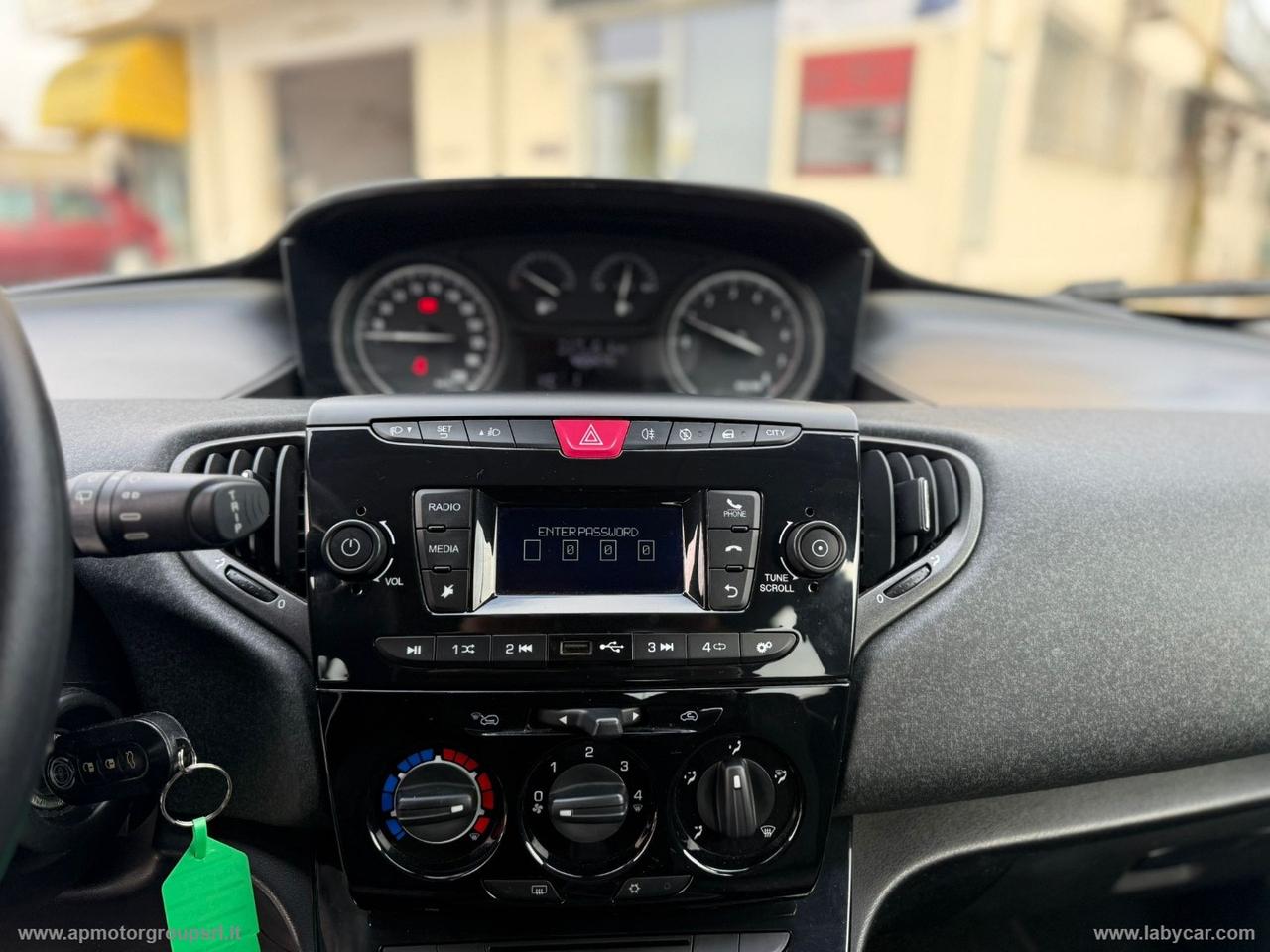 LANCIA Ypsilon 1.0 FireFly 5p.S&S Hyb. ECOCHIC HYBRID