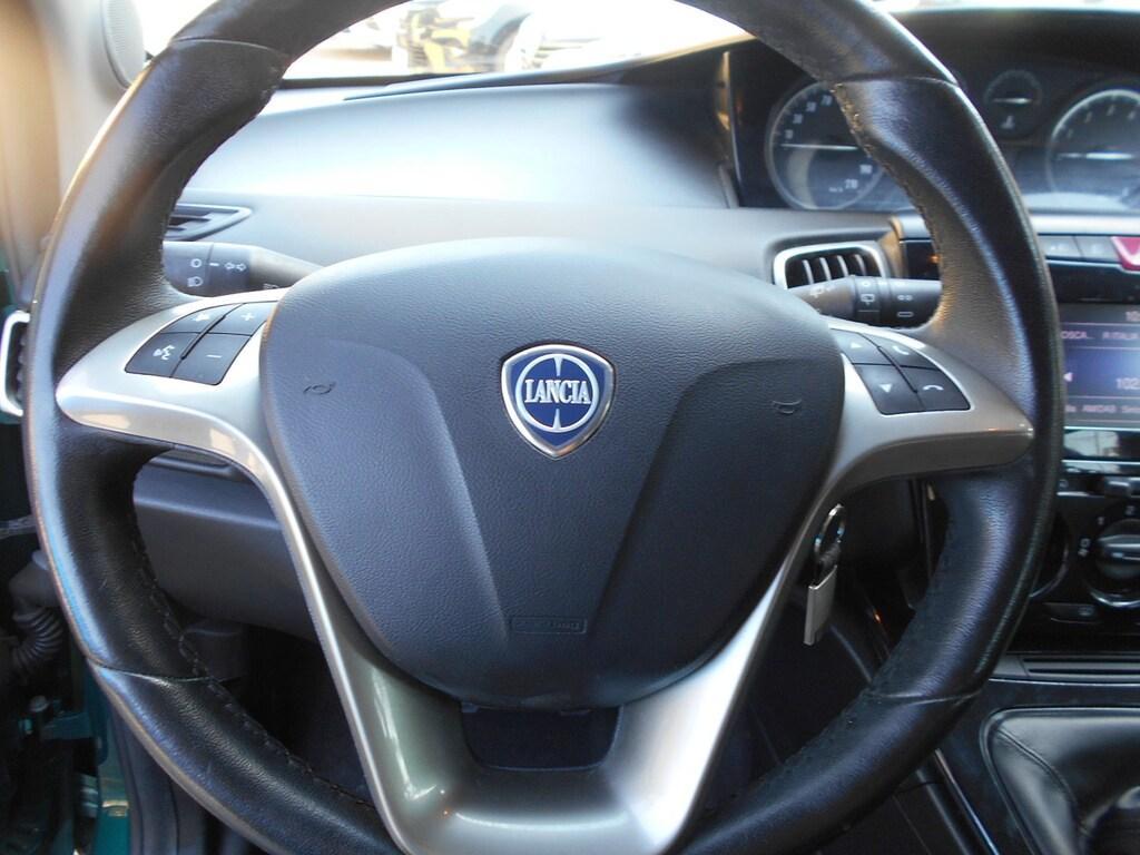 Lancia Ypsilon 5 Porte 1.2 Ecochic Gold