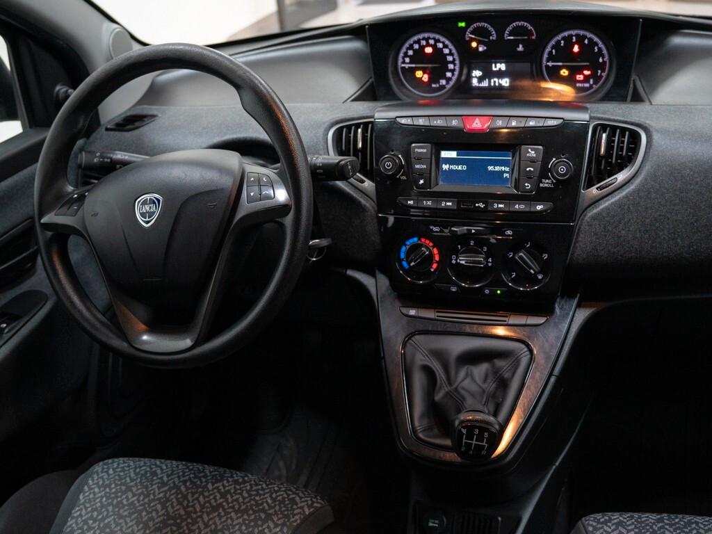 Lancia Ypsilon 1.2 69 CV GPL Ecochic Elefantino Blu 5 porte