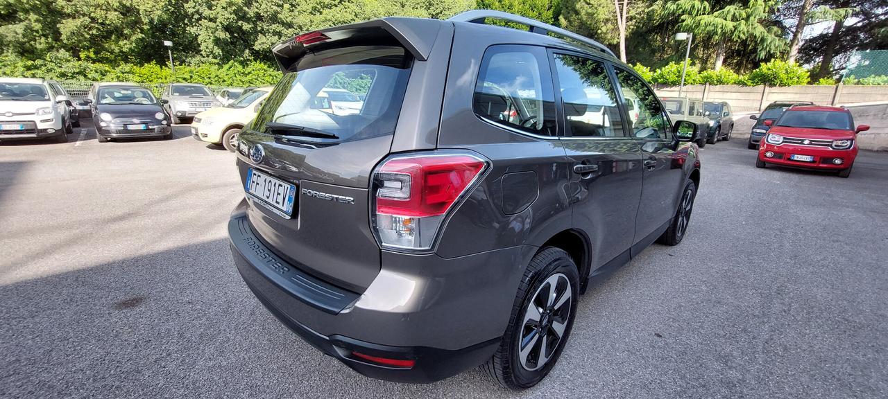 Subaru Forester 2.0i Style cambio automatico lineartronic