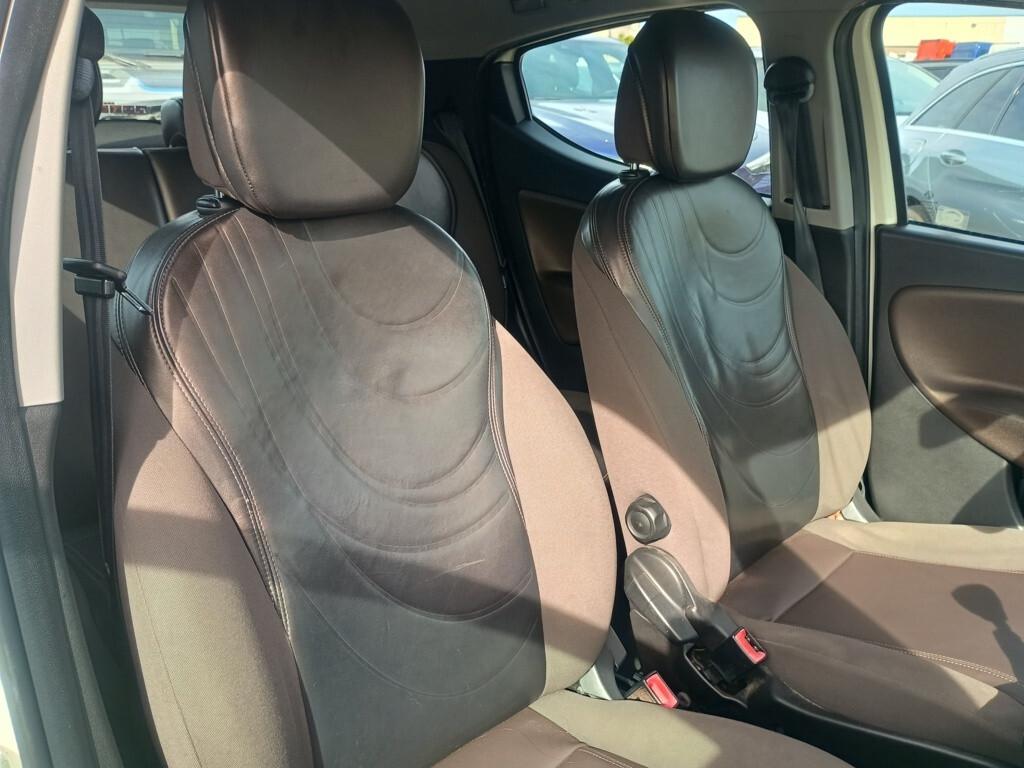 Lancia Ypsilon 1.3 MJ 95cv 5 porte Platinum