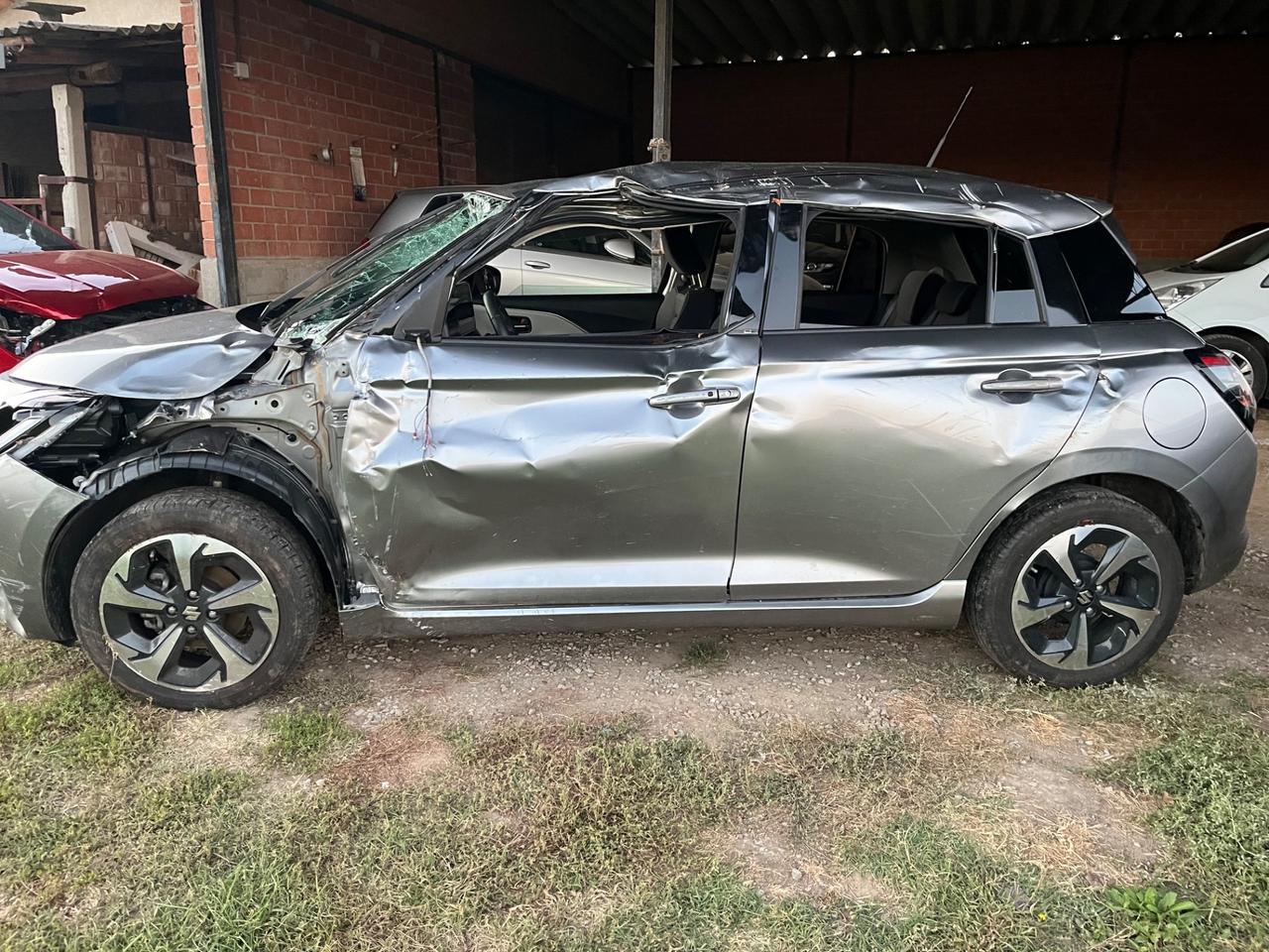 Suzuki Swift 1.2 Hybrid Top 2024 SOLI 1000km INCIDENTATA