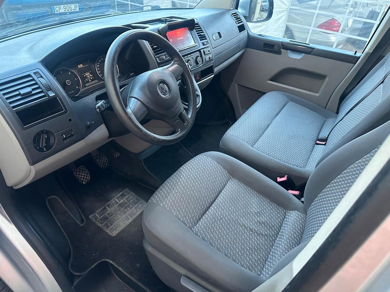 Volkswagen Multivan 2.0 TDI 140CV 9 Posti - Permute